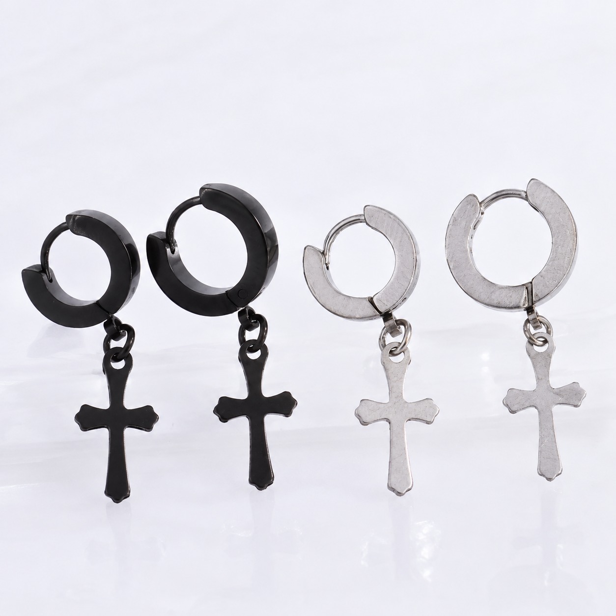 Canonga Piercing, Piercing Cruz Candonga Cruz Colgante 7-9mm - Acero Quirúrgico – Piercing Colombia