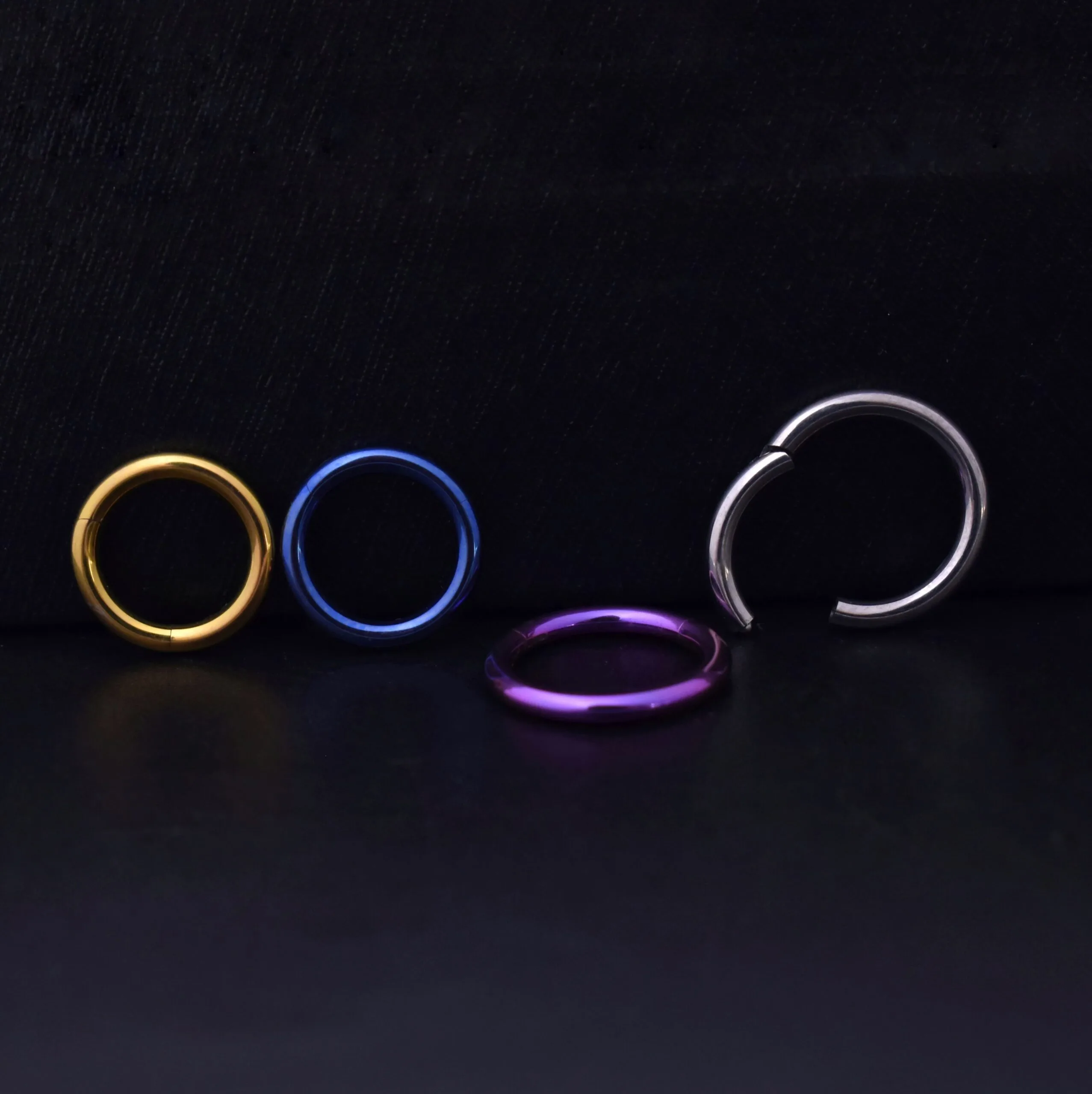 Aro Clicker 14g - Titanio G.I – Piercing Colombia
