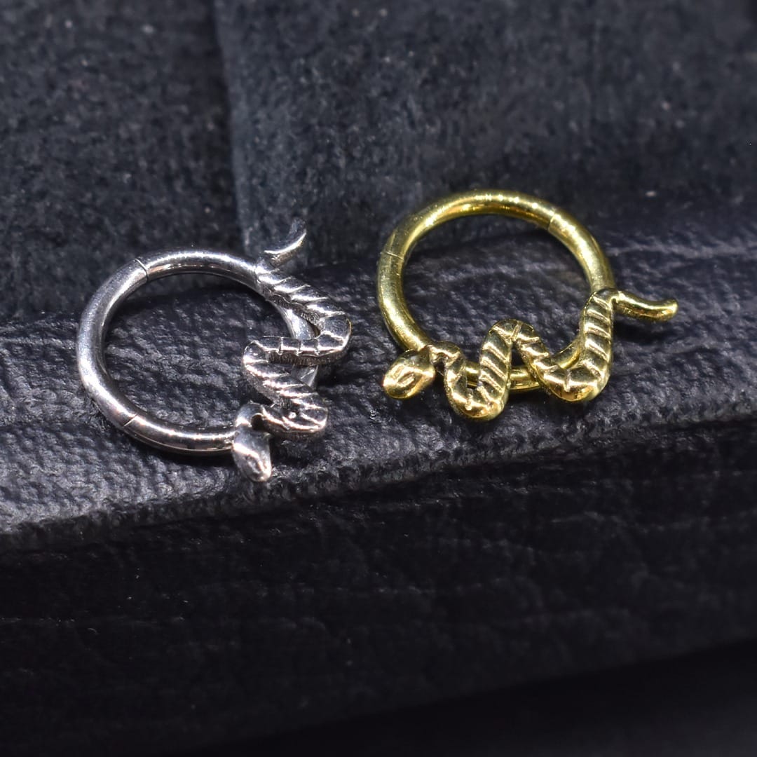 WhatsApp Image 2025-11-01 at 12.03.55 PM (2) Aro Clicker Serpiente Seth - Titanio G.I – Piercing Colombia