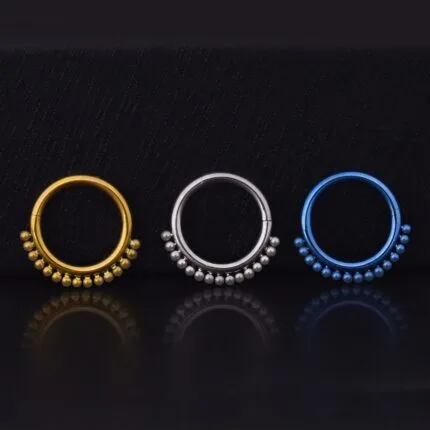 Aro Clicker Pearl en titanio grado implante – Piercing Ceja