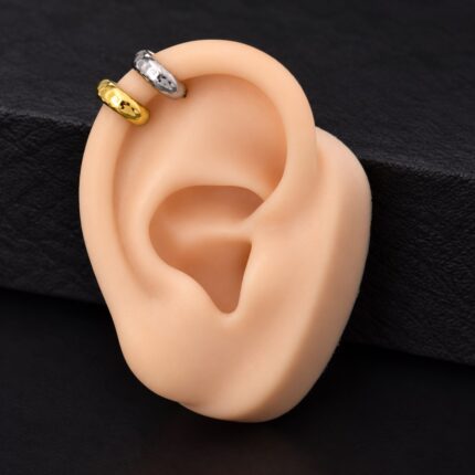 Par Candonga Texturizado 16G 8mm en Titanio ASTM F136 – Piercing Oreja