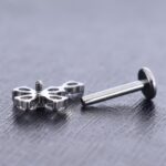 Hélix Cross (16G – 8mm) – Titanio G.I. – Piercing Colombia