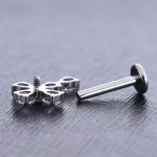 Hélix Cross (16G – 8mm) – Titanio G.I. – Piercing Colombia