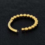 Aro Clicker Siobhan (16G – 8mm/10mm) – Titanio G.I. – Piercing Colombia
