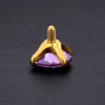 Labret Circón Morado (16G) – Titanio G.I. – Piercing Colombia