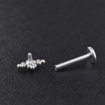 Labret Eris (16G – 8mm) – Titanio G.I. – Piercing Colombia