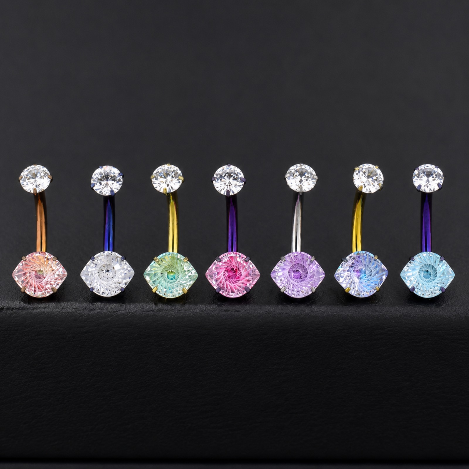 Piercing Ombligo - Piercing de ombligo (3) Ombligo Prism (14G – 10mm) – Titanio G.I. – Piercing Colombia