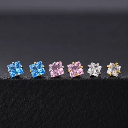 Tops de titanio con circón cuadrado azul, rosado y blanco, garras plateadas y doradas