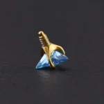 Labret Triángulo Circón (16G - 8mm) - Titanio G.I. – Piercing Colombia